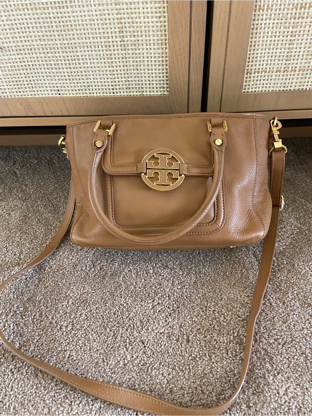 Tory Burch Amanda Beige Tan Leather Pebbled Satchel Bag. Purse. Detachable Strap